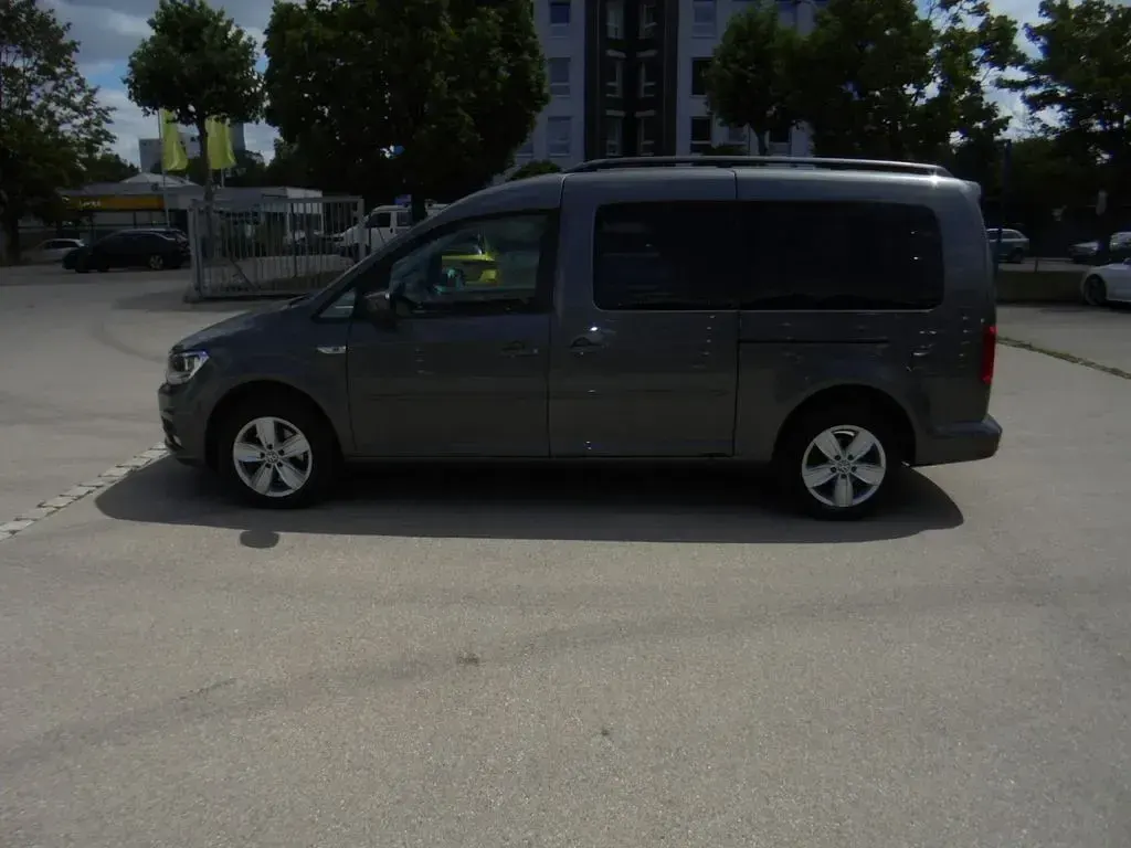 Gebraucht VW Caddy Maxi Comfortline 125 PS (91 kW) 2015 Grau Van / Kleinbus