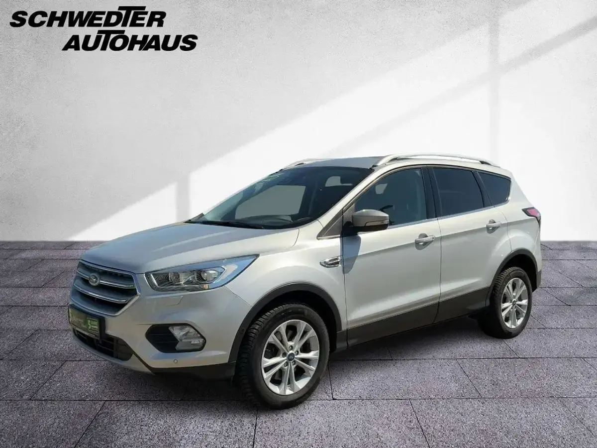 Gebraucht Ford Kuga Titanium 179 PS (131 kW) 2019 Silber SUV