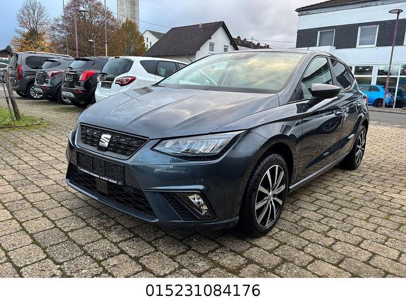 Grau Gebraucht 2022 Seat Ibiza Style Limousine | 13.499 € (Guter Preis) - Bild 1/4