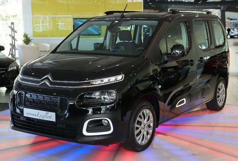 Noir onyx Gebraucht 2019 Citroën Berlingo Feel Van / Kleinbus | 16.950 € (Fairer Preis) - Bild 1/4