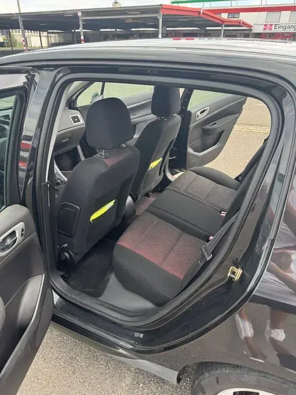Gebraucht Peugeot 307 109 PS (80 kW) 2004 Schwarz Limousine