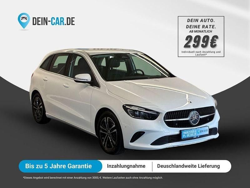 Gebraucht Mercedes B200 163 PS (119 kW) 2023 Weiß Van / Kleinbus