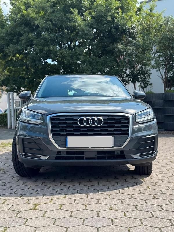 Gebraucht Audi Q2 Ambiente 150 PS (110 kW) 2018 SUV