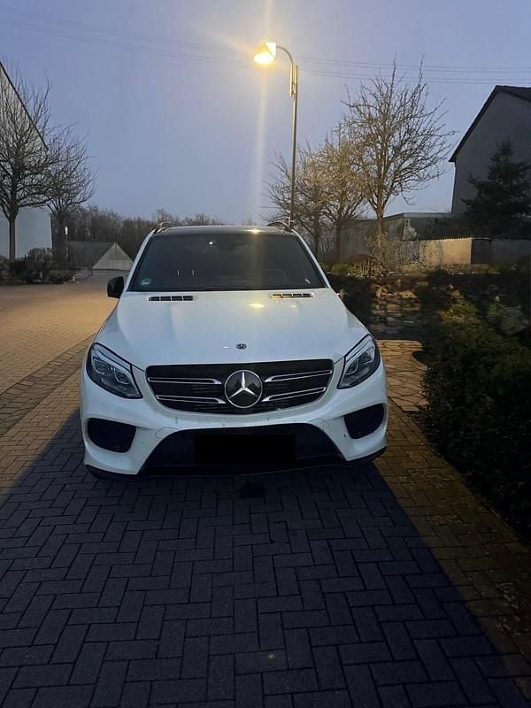 Gebraucht Mercedes GLE350 2017 Weiß SUV