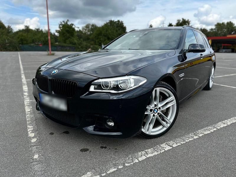 Schwarz Gebraucht 2016 BMW 530 Performance Kombi | 17.499 € (Fairer Preis) - Bild 1/4