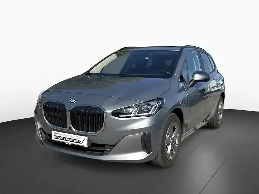 Gebraucht BMW 230e Active Tourer Efficient Dynamics 326 PS (239 kW) 2023 Skyscraper grau (grau) Van / Kleinbus