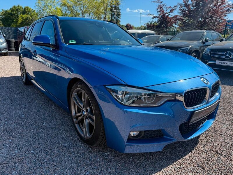 Estorilblau 2 metallic Gebraucht 2017 BMW 320 M Sport Kombi | 20.980 € (Etwas zu teuer) - Bild 1/2