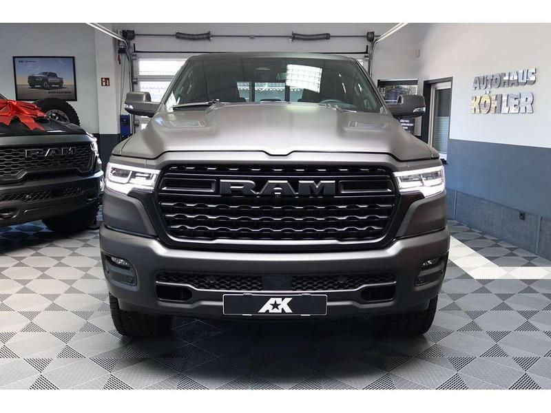 Neu Dodge Ram Limited 541 PS (397 kW) 2025 Diamond black Pickup