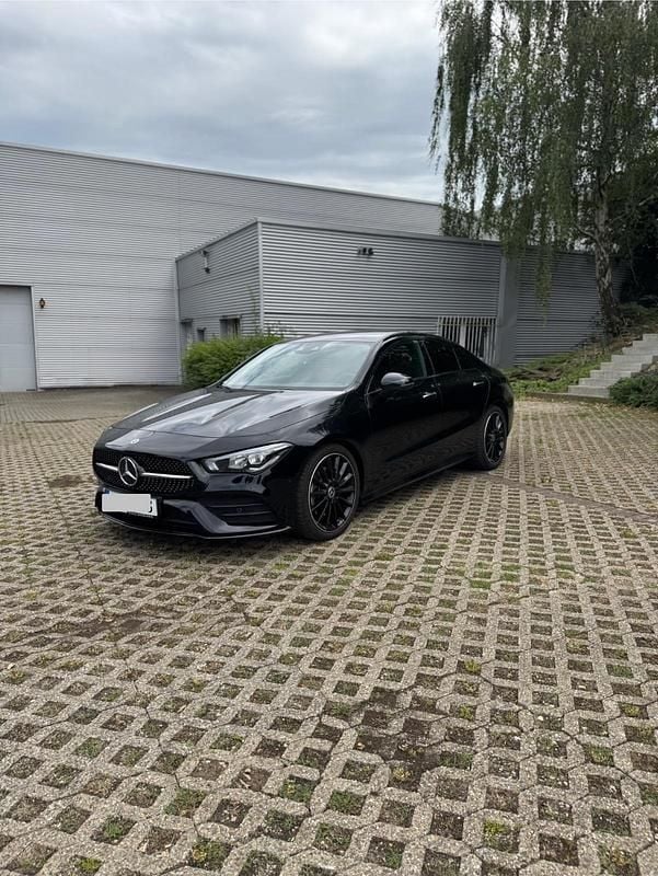 Gebraucht 2022 Mercedes CLA250 Limousine | 38.500 € (Teuer) - Bild 1/4