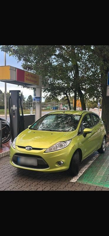 Gebraucht Ford Fiesta 95 PS (69 kW) 2010 Andere farben Kleinwagen