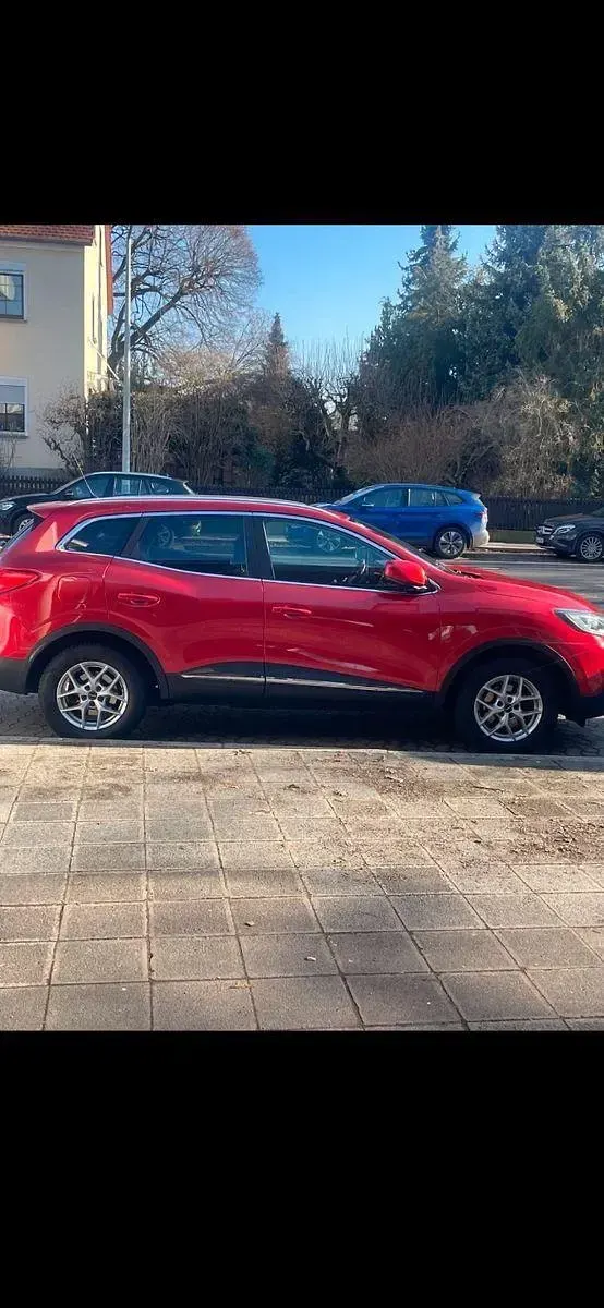 Gebraucht Renault Kadjar Collection 131 PS (96 kW) 2016 Rot SUV
