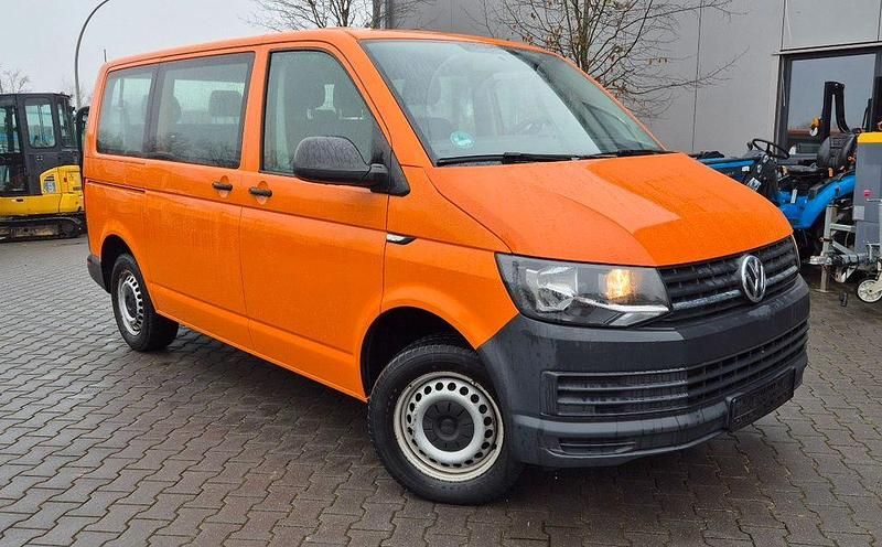 Gebraucht VW Transporter 102 PS (75 kW) 2019 Orange Van