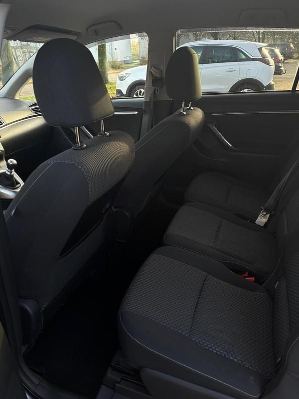 Gebraucht Toyota Verso 124 PS (91 kW) 2013 Grau Van / Kleinbus