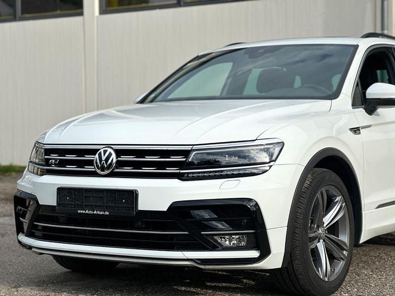Pure white Gebraucht 2017 VW Tiguan R-line SUV | 22.490 € (Guter Preis) - Bild 1/4