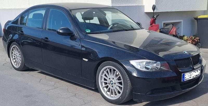 Schwarz Gebraucht 2007 BMW 318 Limousine | 2.500 € (Superpreis) - Bild 1/4