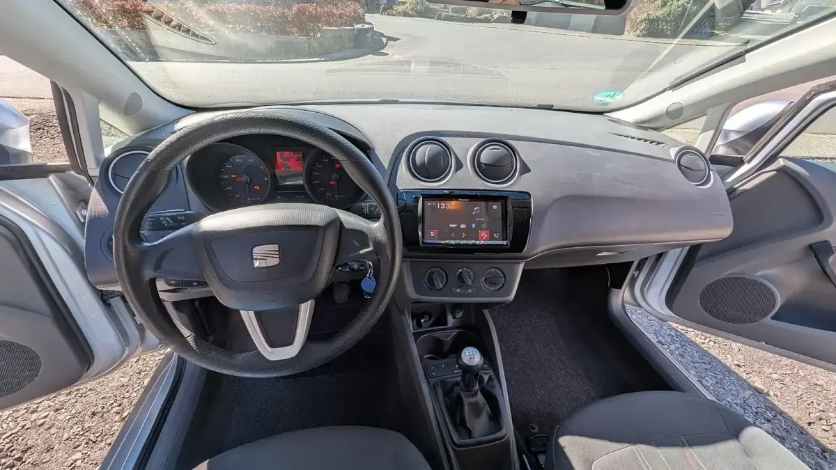 Gebraucht Seat Ibiza 86 PS (63 kW) 2011 Silber Kleinwagen