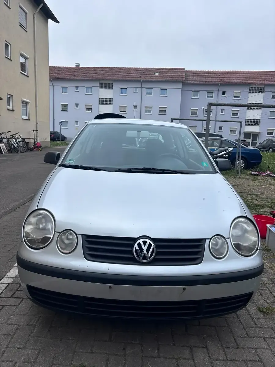 Używany VW Polo 54 KM (39 kW) 2003 Srebrny Coupe