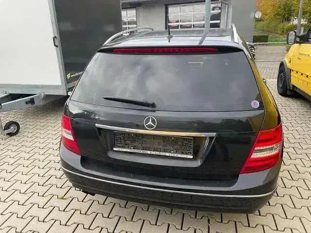 Gebraucht Mercedes C180 Avantgarde 156 PS (114 kW) 2012 Schwarz Kombi