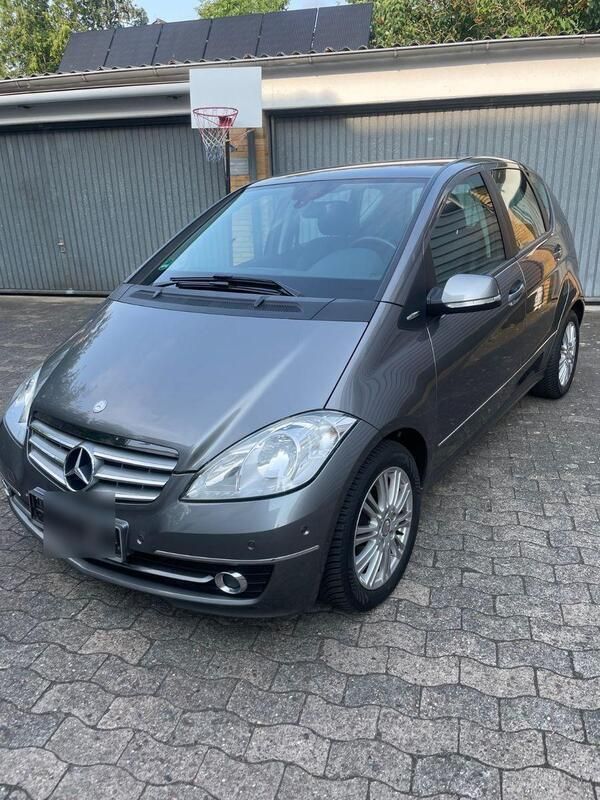Grau Gebraucht 2010 Mercedes A160 Elegance Kleinwagen | 5.500 € (Fairer Preis) - Bild 1/4