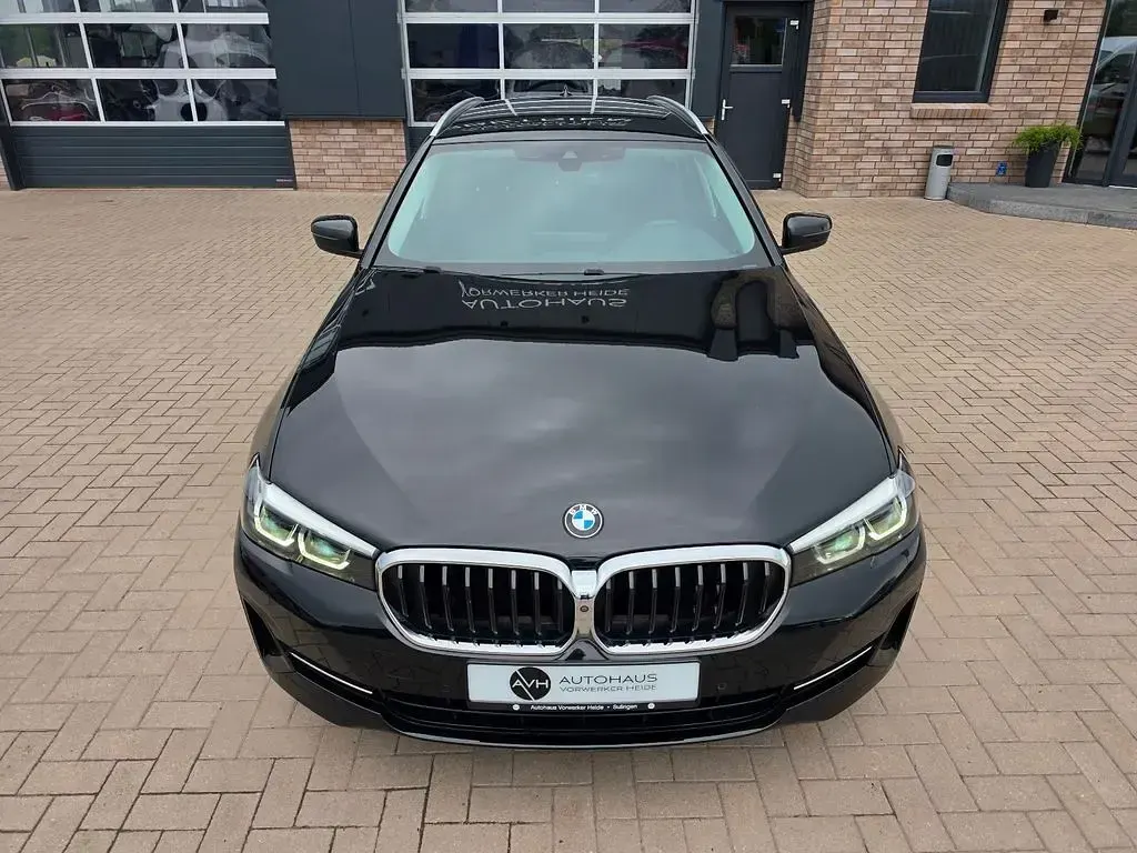 Gebraucht BMW 530e 292 PS (214 kW) 2021 Schwarz Limousine