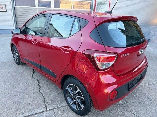 Gebraucht Hyundai i10 GLS 87 PS (63 kW) 2017 Rot Kleinwagen