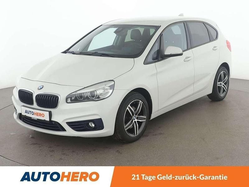 Alpinweiss iii Gebraucht 2015 BMW 218 Active Tourer Basis Van / Kleinbus | 14.590 € (Fairer Preis) - Bild 1/3