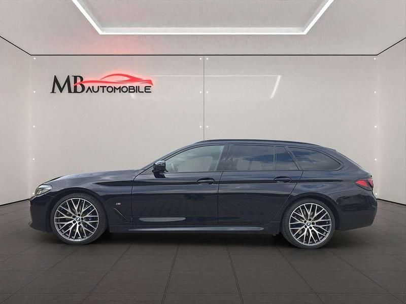 Gebraucht BMW 530 M Sport 286 PS (210 kW) 2021 Carbonschwarz Kombi