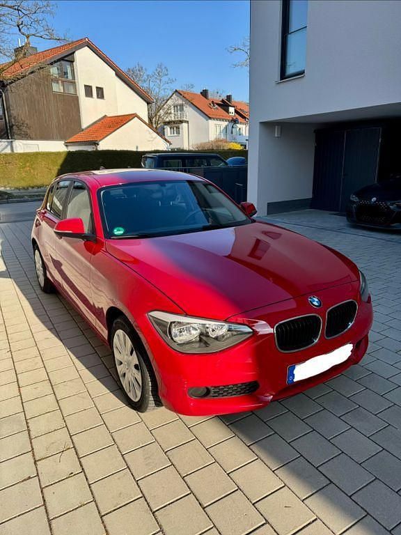 Gebraucht BMW 116 136 PS (100 kW) 2012 Rot Kleinwagen