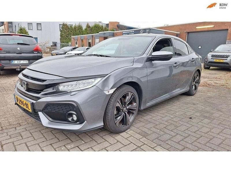 Grau Gebraucht 2018 Honda Civic Limousine | 7.200 € (Superpreis) - Bild 1/4