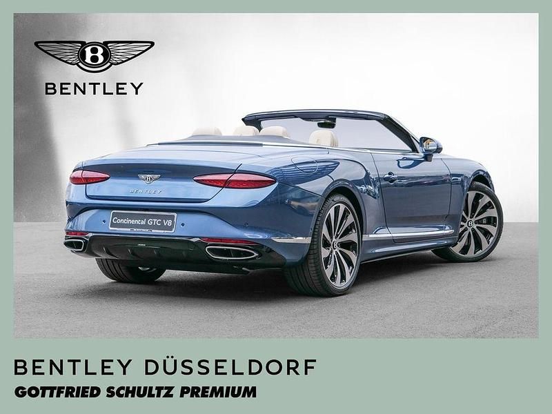 Neu Bentley Continental 680 PS (500 kW) 2025 Blau Limousine