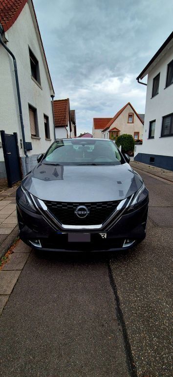 Grau Gebraucht 2022 Nissan Qashqai Acenta SUV | 22.000 € (Fairer Preis) - Bild 1/2