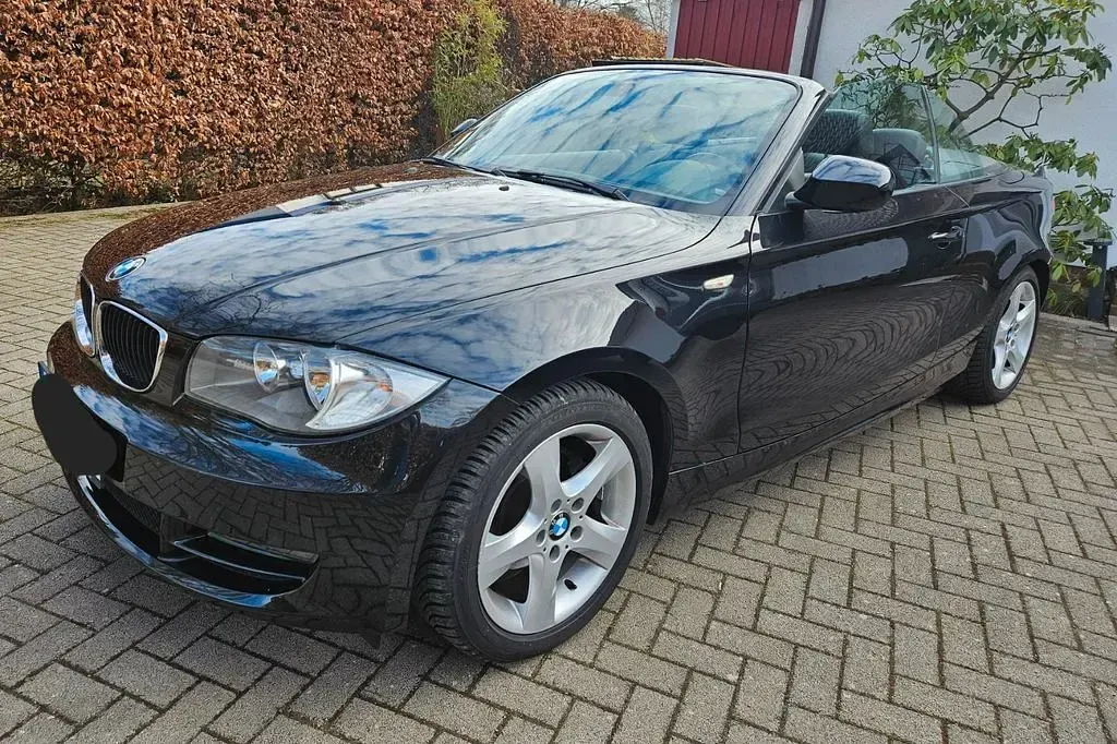 Gebraucht BMW 118 Cabriolet 143 PS (105 kW) 2010 Schwarz Cabrio