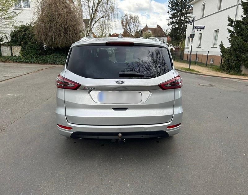 Gebraucht Ford S-MAX Titanium 150 PS (110 kW) 2021 Grau Van / Kleinbus