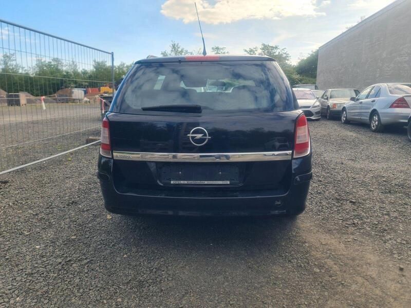 Gebraucht Opel Astra Selection 116 PS (85 kW) 2009 Schwarz Kombi