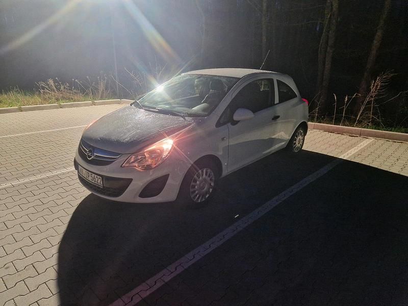 Gebraucht Opel Corsa 90 PS (66 kW) 2013 Weiß Kleinwagen