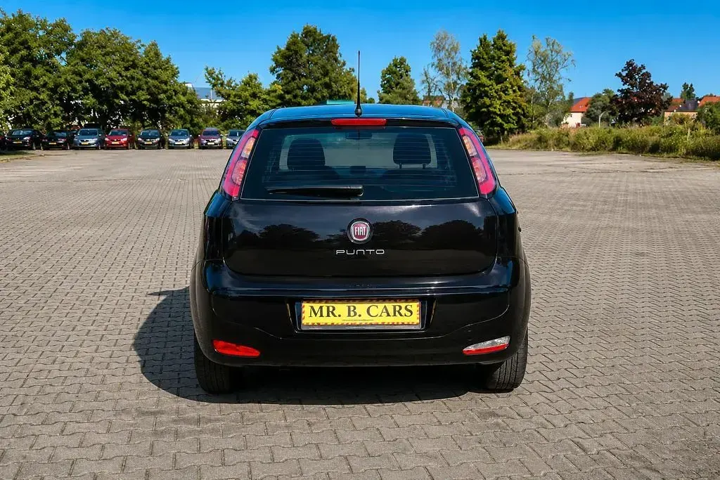 Gebraucht Fiat Punto 69 PS (50 kW) 2011 Violett Kleinwagen