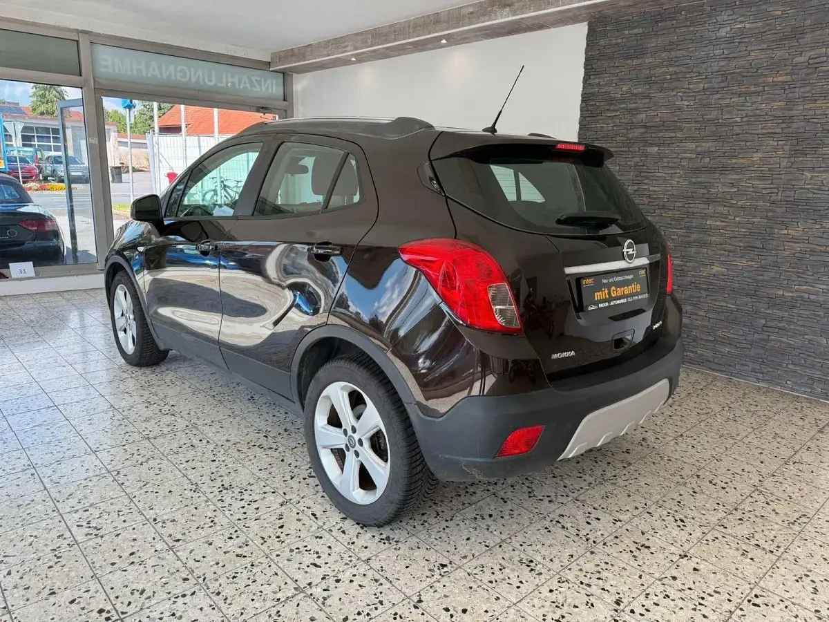 Usado Opel Mokka Edition 140 HP (102 kW) 2014 Castanho SUV