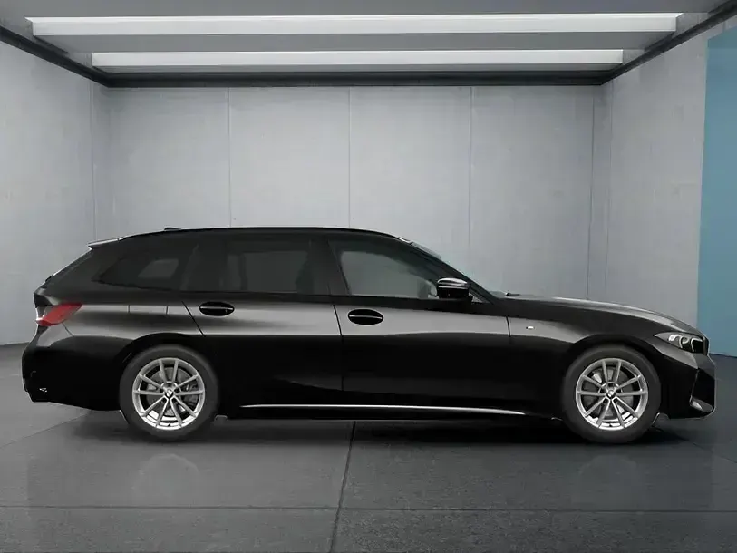 Gebraucht BMW 330 286 PS (210 kW) 2024 Schwarz Kombi