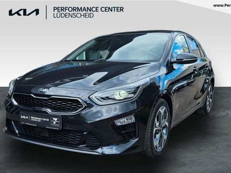 Schwarz Gebraucht 2019 Kia Ceed Platinum Edition Limousine | 18.590 € (Fairer Preis) - Bild 1/4