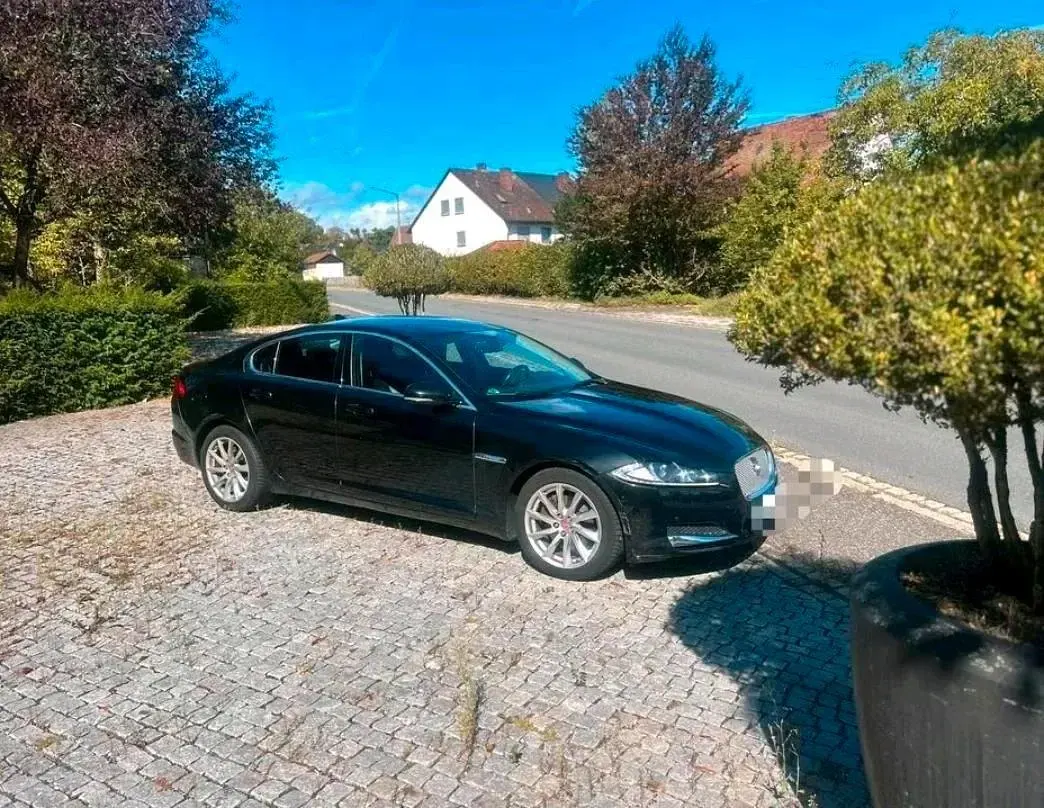 Gebraucht Jaguar XF 200 PS (147 kW) 2014 Schwarz Limousine