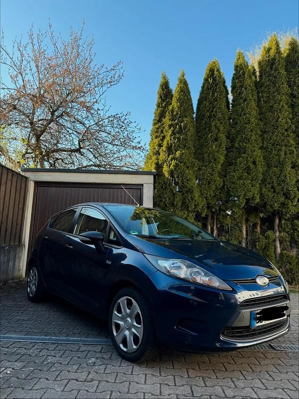 Gebraucht Ford Fiesta 82 PS (60 kW) 2010 Blau Kleinwagen
