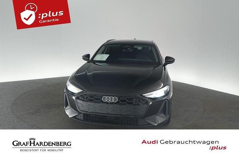 Gebraucht Audi A5 Sport 204 PS (150 kW) 2025 Mythosschwarz metallic Kombi