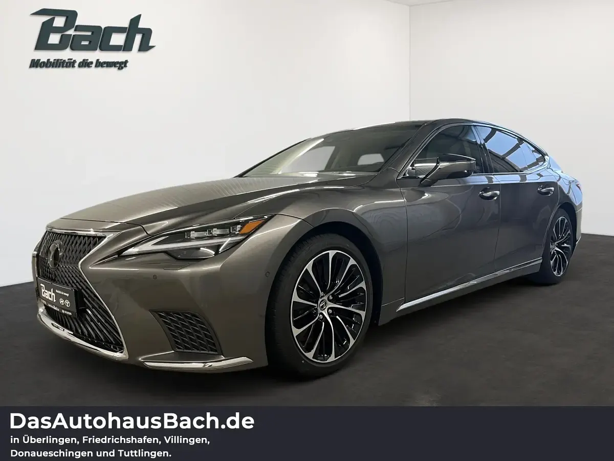 Second-hand Lexus LS500h Luxury Line 359 CP (264 kW) 2023 Berlinǎ