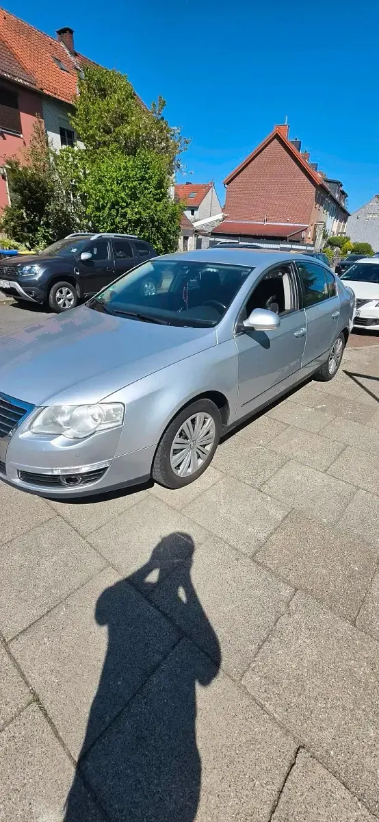 Second-hand VW Passat 140 CP (102 kW) 2008 Argintiu Berlinǎ