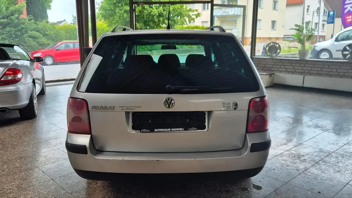 Gebraucht VW Passat 102 PS (75 kW) 2003 Silber Kombi