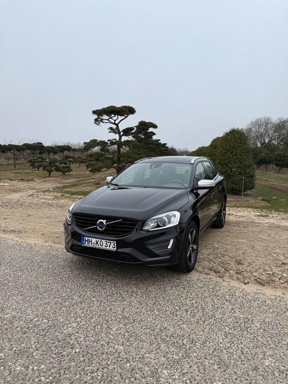 Schwarz Gebraucht 2016 Volvo XC60 R-Design SUV | 14.500 € (Superpreis) - Bild 1/4