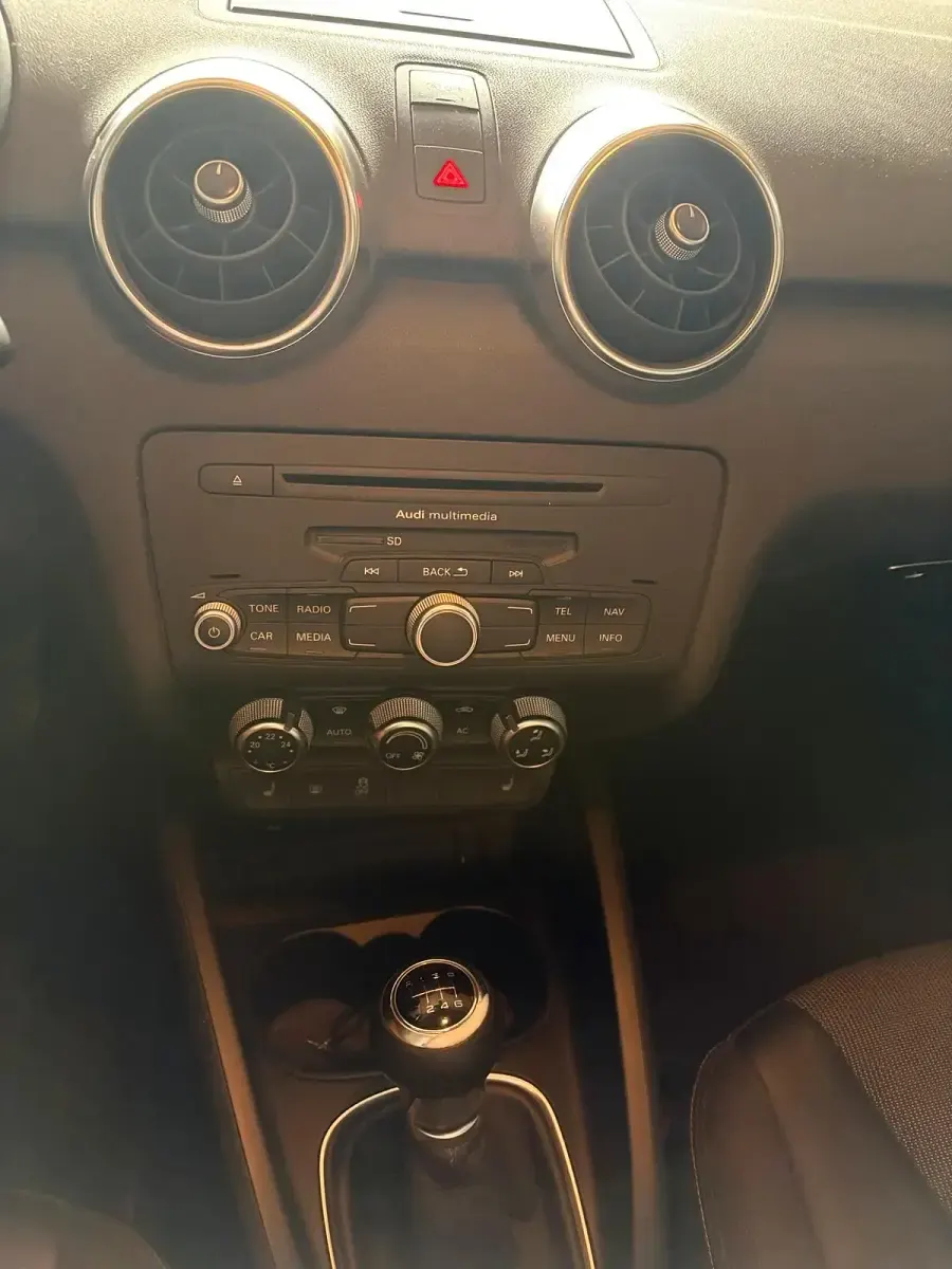 Gebraucht Audi A1 Design 143 PS (105 kW) 2011 Schwarz Kleinwagen