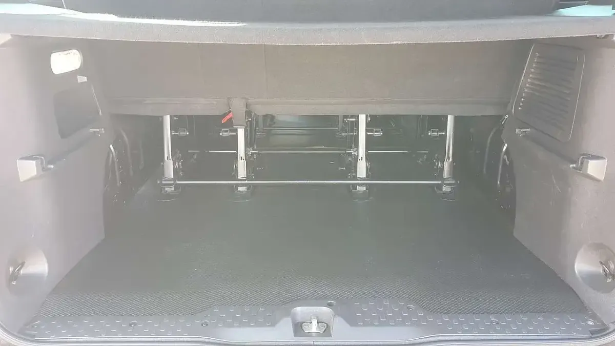 Gebraucht Renault Trafic Expression 125 PS (91 kW) 2016 Schwarz midnight Van / Kleinbus