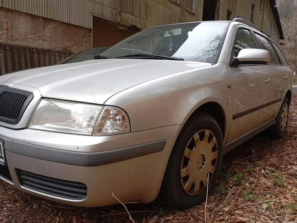 Gebraucht Skoda Octavia 101 PS (74 kW) 2002 Silber Kombi