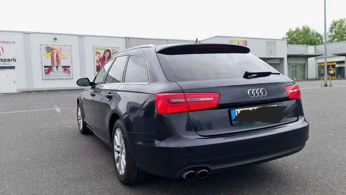 Gebraucht Audi A6 Sport 177 PS (130 kW) 2014 Blau Kombi
